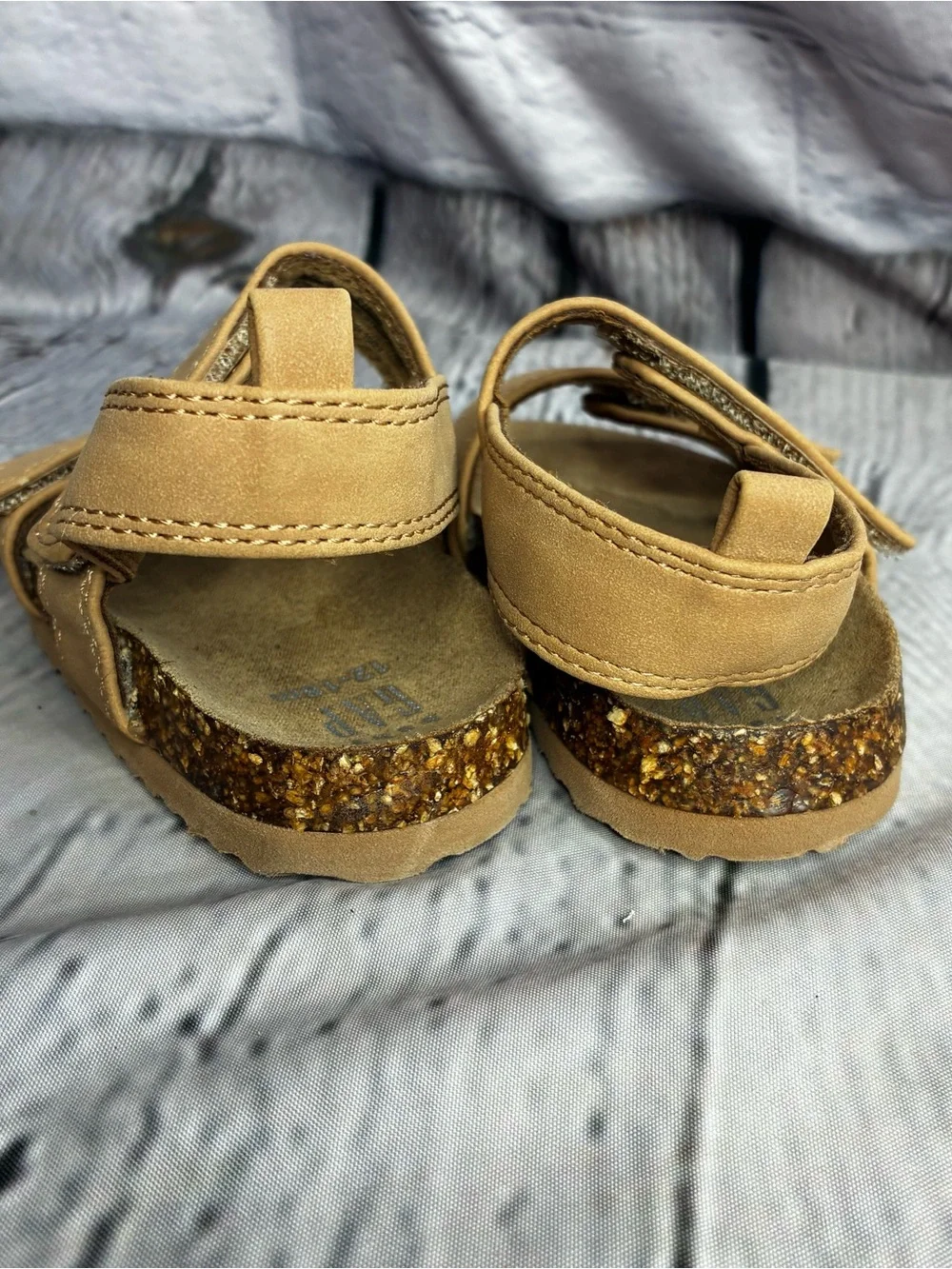 5/$20 Baby Gap Minimalist Tan Baby Cork Hook and‎ Loop Strap Sandals Size 12-18M